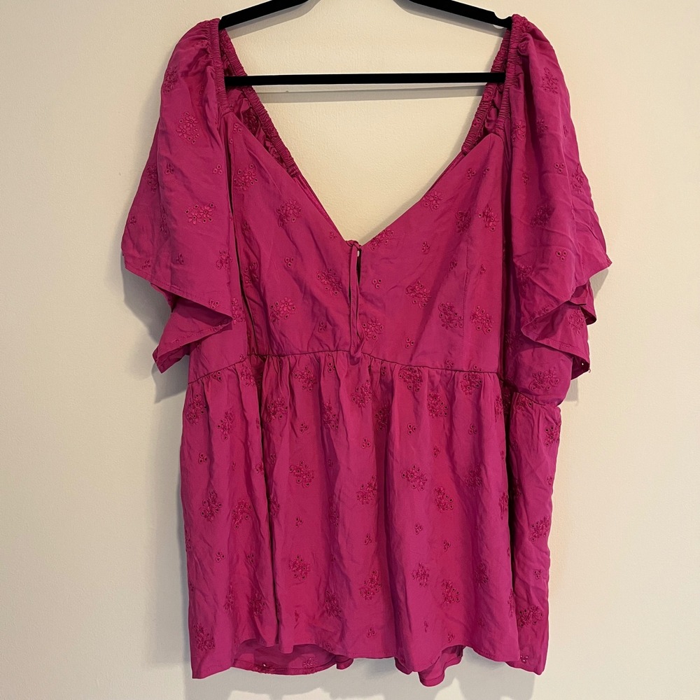 Torrid Shirt Blouse Babydoll Top Flutter Sleeve Embroidered Pink‎ Magenta Size 4